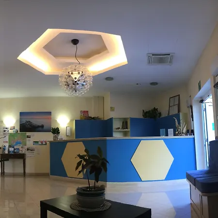 Hh Il Gabbiano ゲストハウス