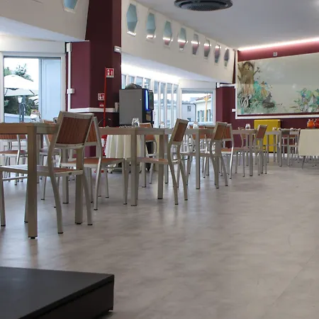 ゲストハウス Hh Il Gabbiano ラ・スペツィア