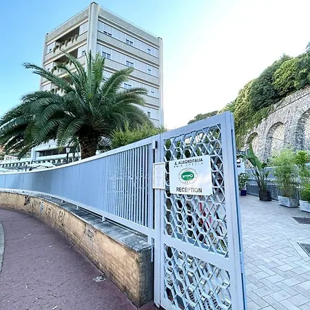 Hh Il Gabbiano ゲストハウス