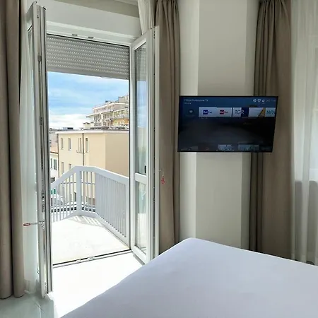 בית הארחה Hh Il Gabbiano 3*