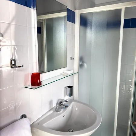 בית הארחה Hh Il Gabbiano 3*