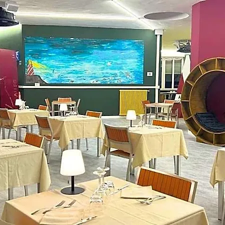 Hh Il Gabbiano 라스페치아