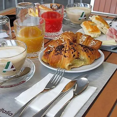 Hh Il Gabbiano 3* 라스페치아