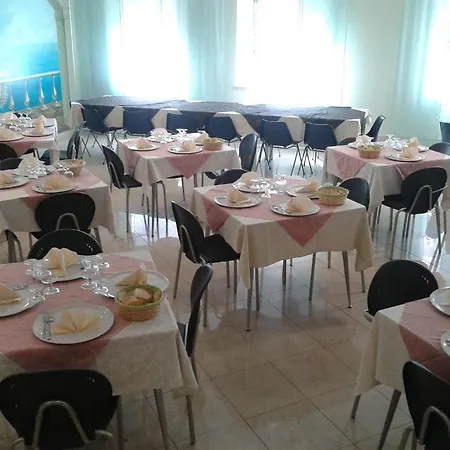 Hh Il Gabbiano בית הארחה לה ספציה